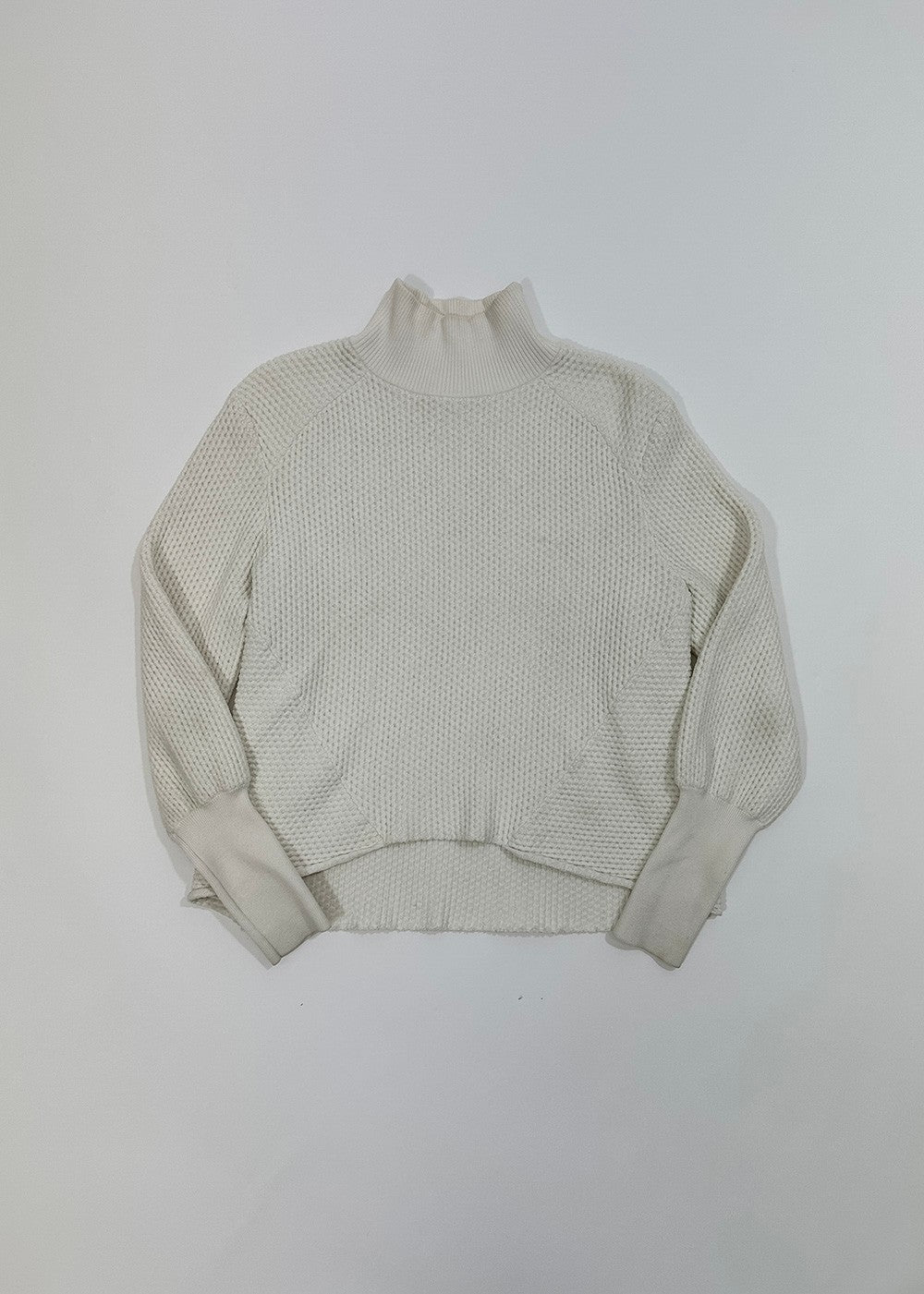 Textured Knit Turtleneck Sweater / Size S